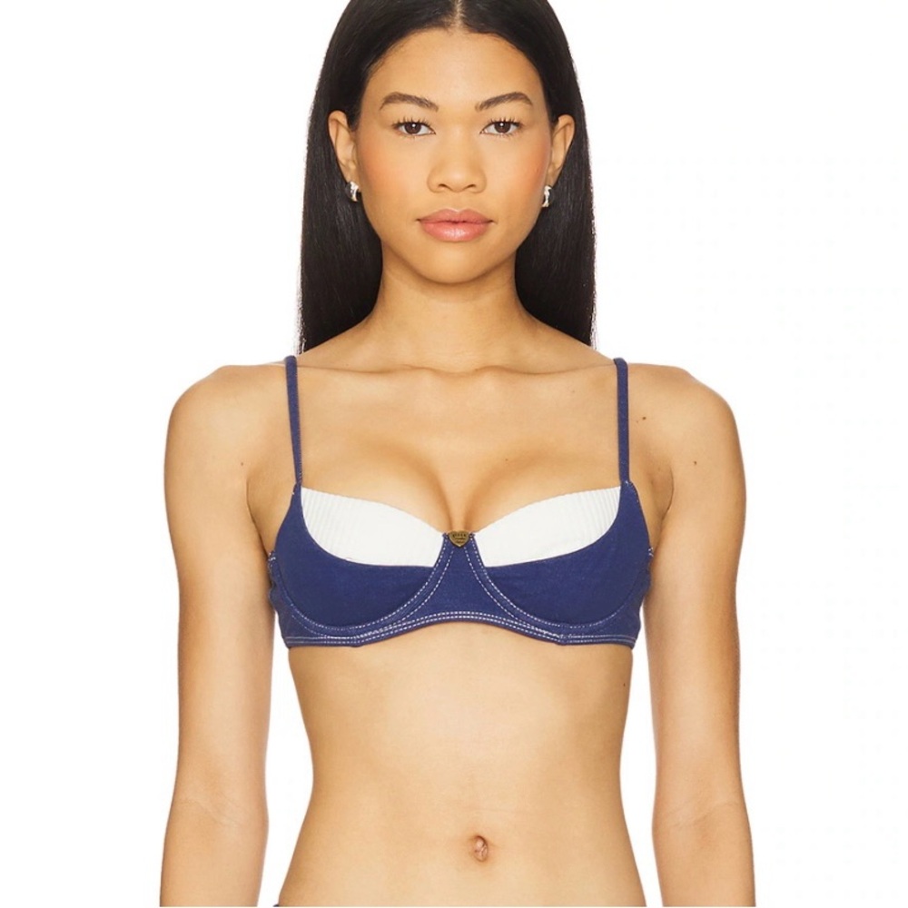 Frankie’s bikinis x Bella Hadid bikini top